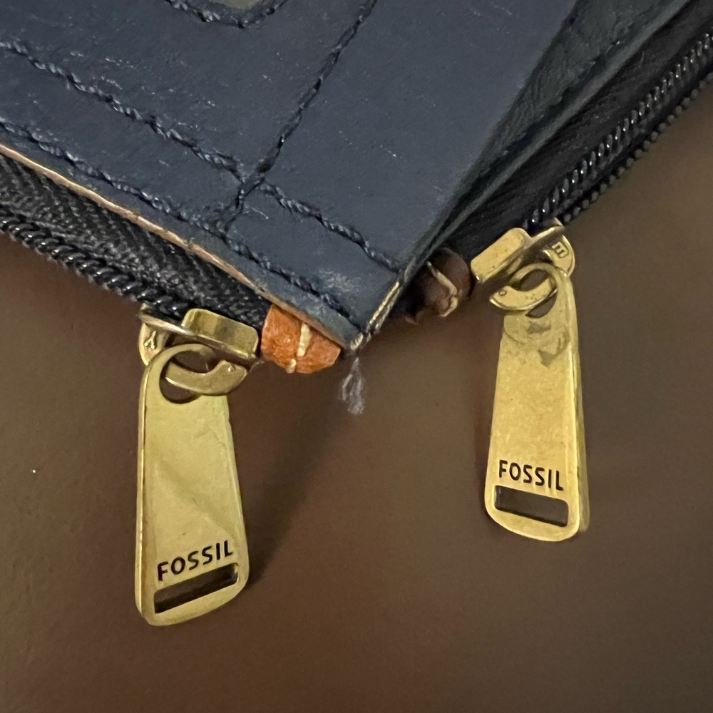 Fossil Matching Navy Wallets - image 2